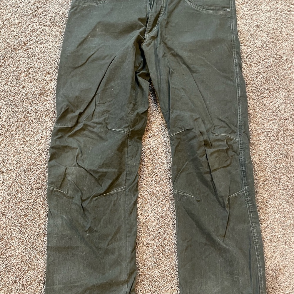 Kuhl Men's Forest Green Cargo Pants
